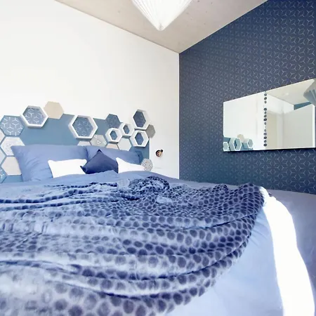 - Living With Pleasure Apartment Großheirath